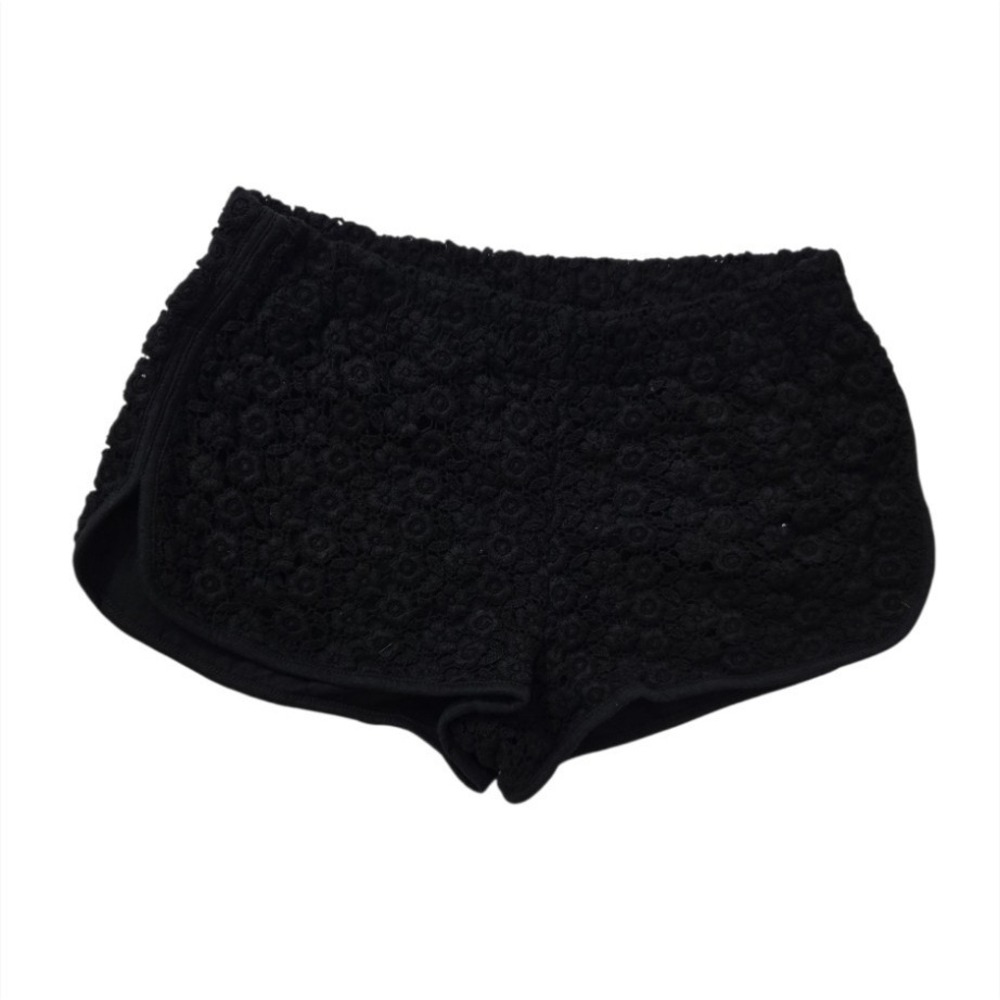 Forever 21 Black Floral Crochet Lace Dolphin Shorts Small NWT